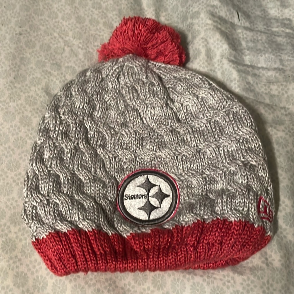 Like New Steelers Crucial Catch Women’s Winter Hat